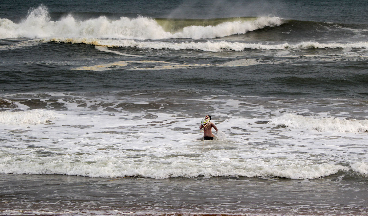 Coastal Odisha witnesses heavy rain as severe cyclone ‘Dana’ approaches