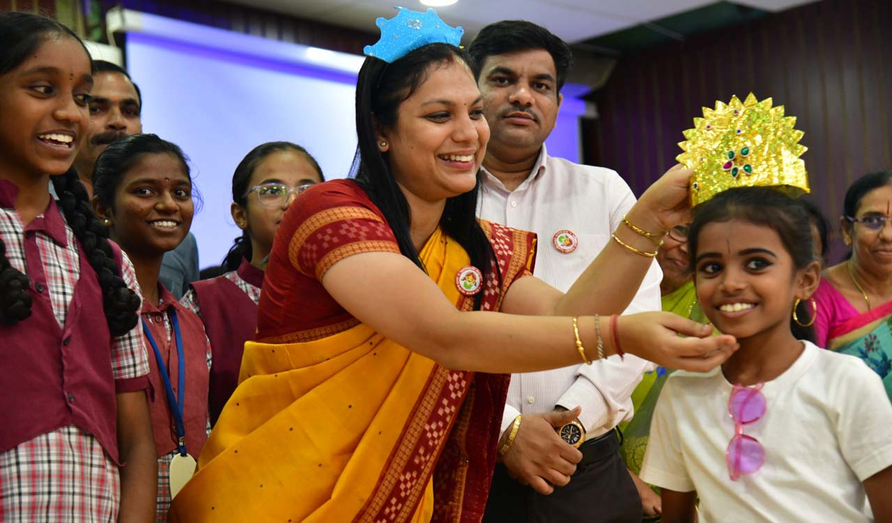 Every girl should become inspirational to other girls: Karimnagar Collector