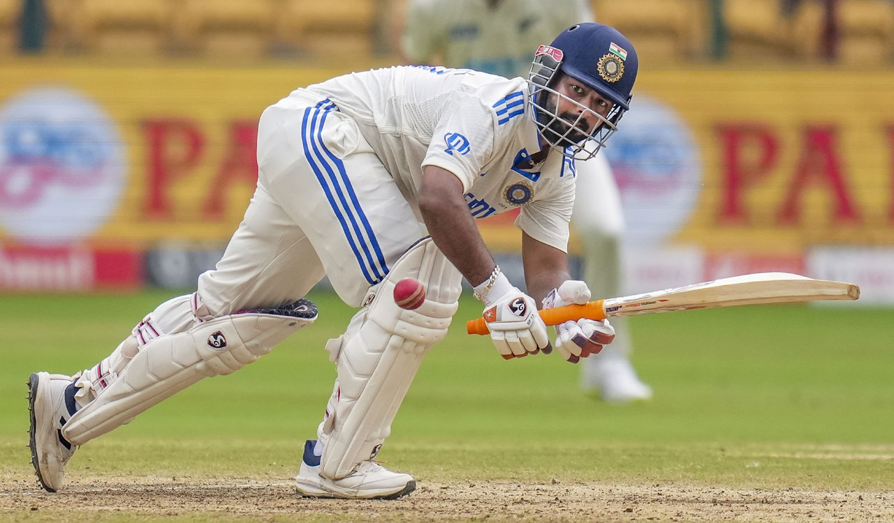 Rishabh Pant beats MS Dhoni’s record, achieves this remarkable feat