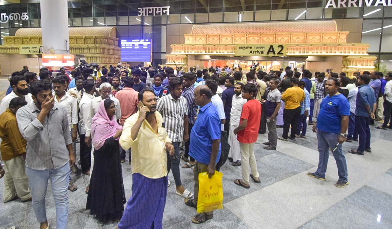 Civil Aviation Minister orders probe into Trichy-Sharjah flight emergency landing