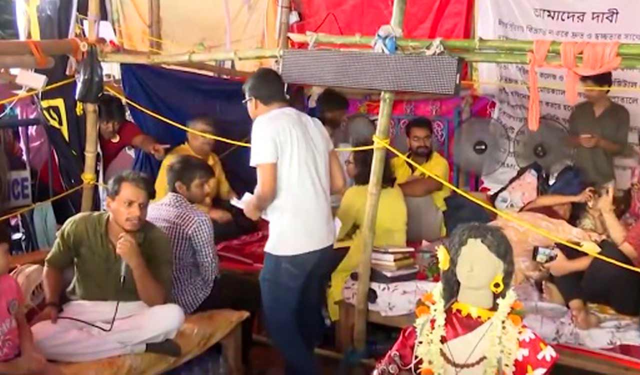 Junior doctors’ fast over RG Kar rape-murder case enters seventh day