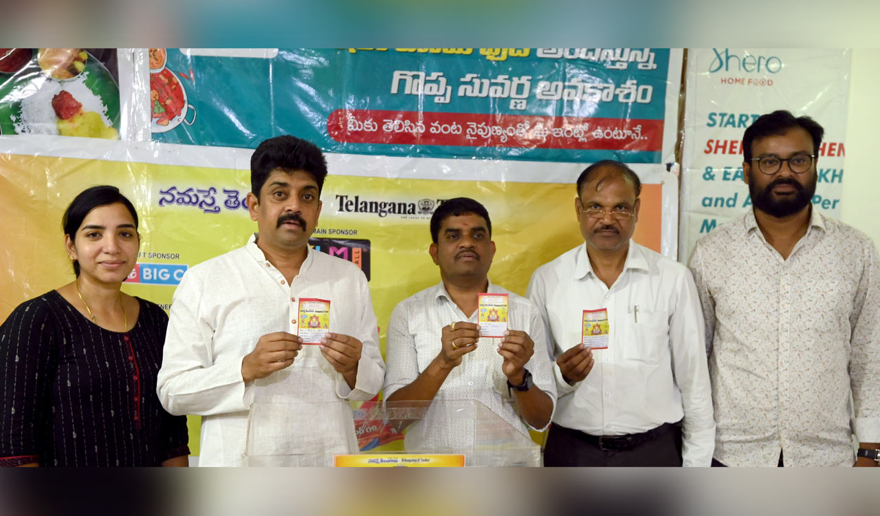 Seventh draw of ‘Telangana Today’ and ‘Namasthe Telangana’ Dasara shopping bonanza held at Shero Home Food