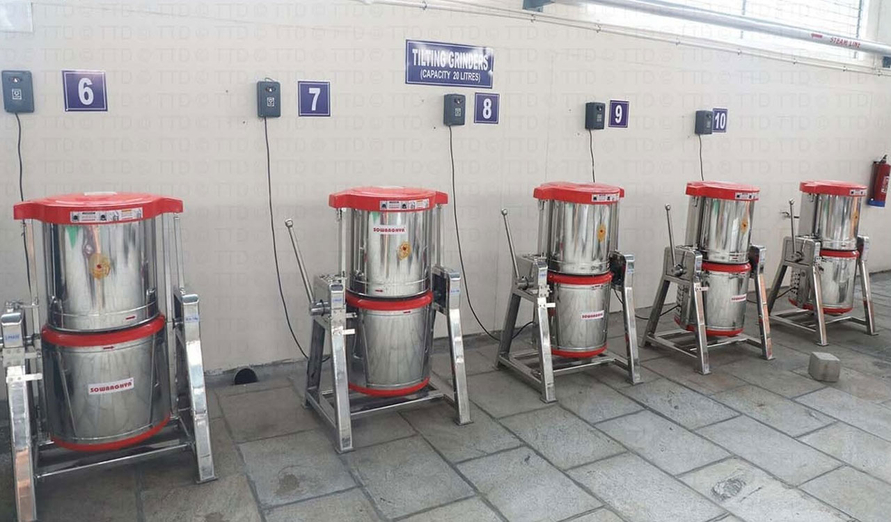 Andhra CM Naidu inaugurates centralised kitchen in Tirumala