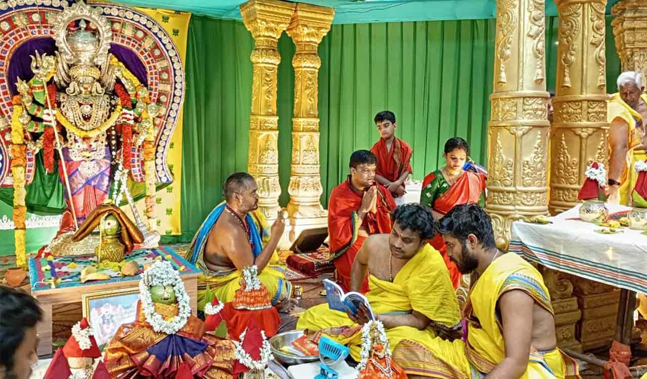 Telangana man performs yagam for Kamala Harris victory in US polls