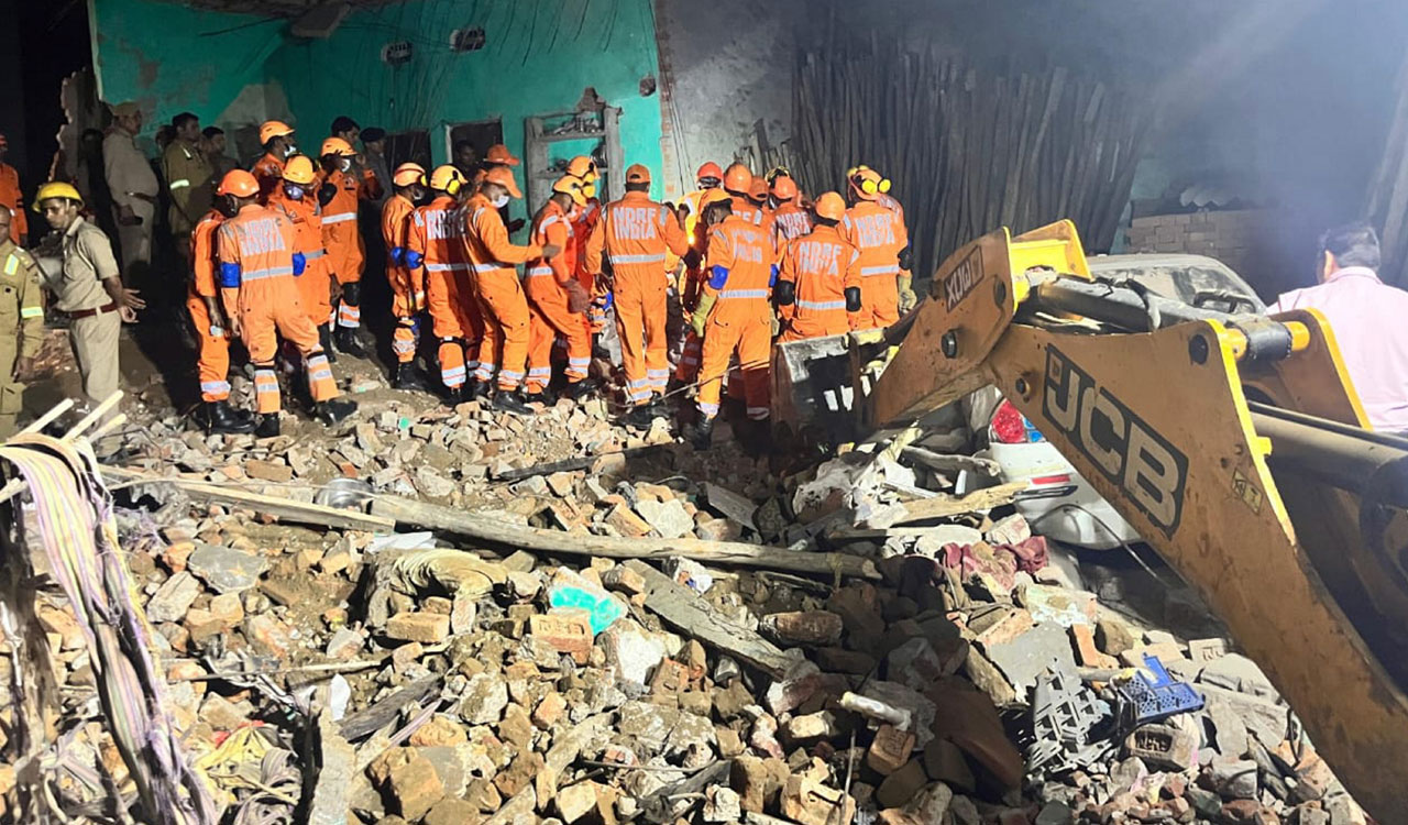 Oxygen cylinder blast kills six of a family in UP’s Bulandshahr