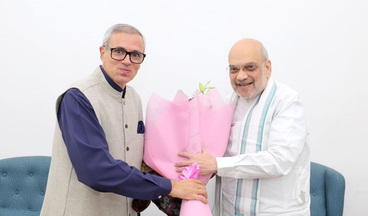 J&K CM Omar Abdullah meets Amit Shah, discusses statehood issue