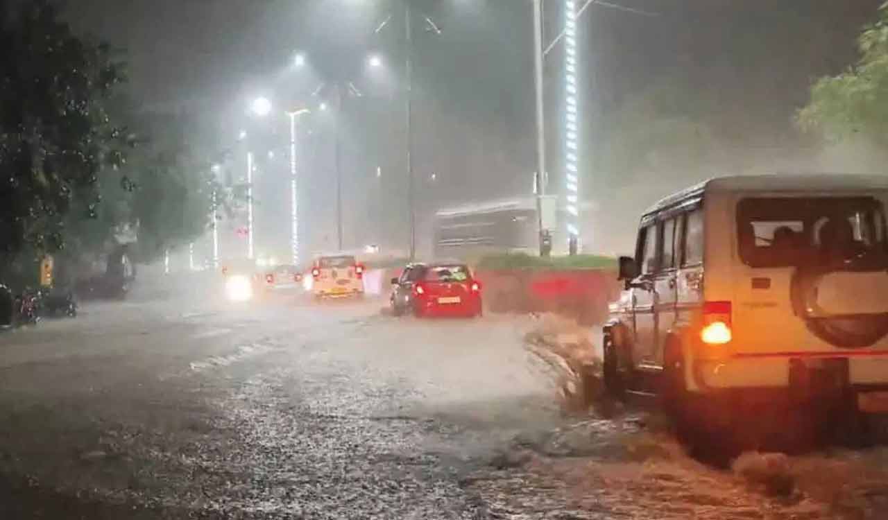 Heavy rain lashes Andhra Pradesh as depression over Bay of Bengal crosses coast