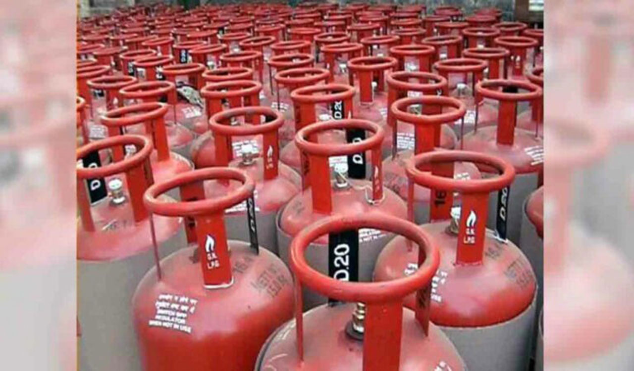 Government hikes commercial LPG cylinder prices; check revised rates-Telangana Today