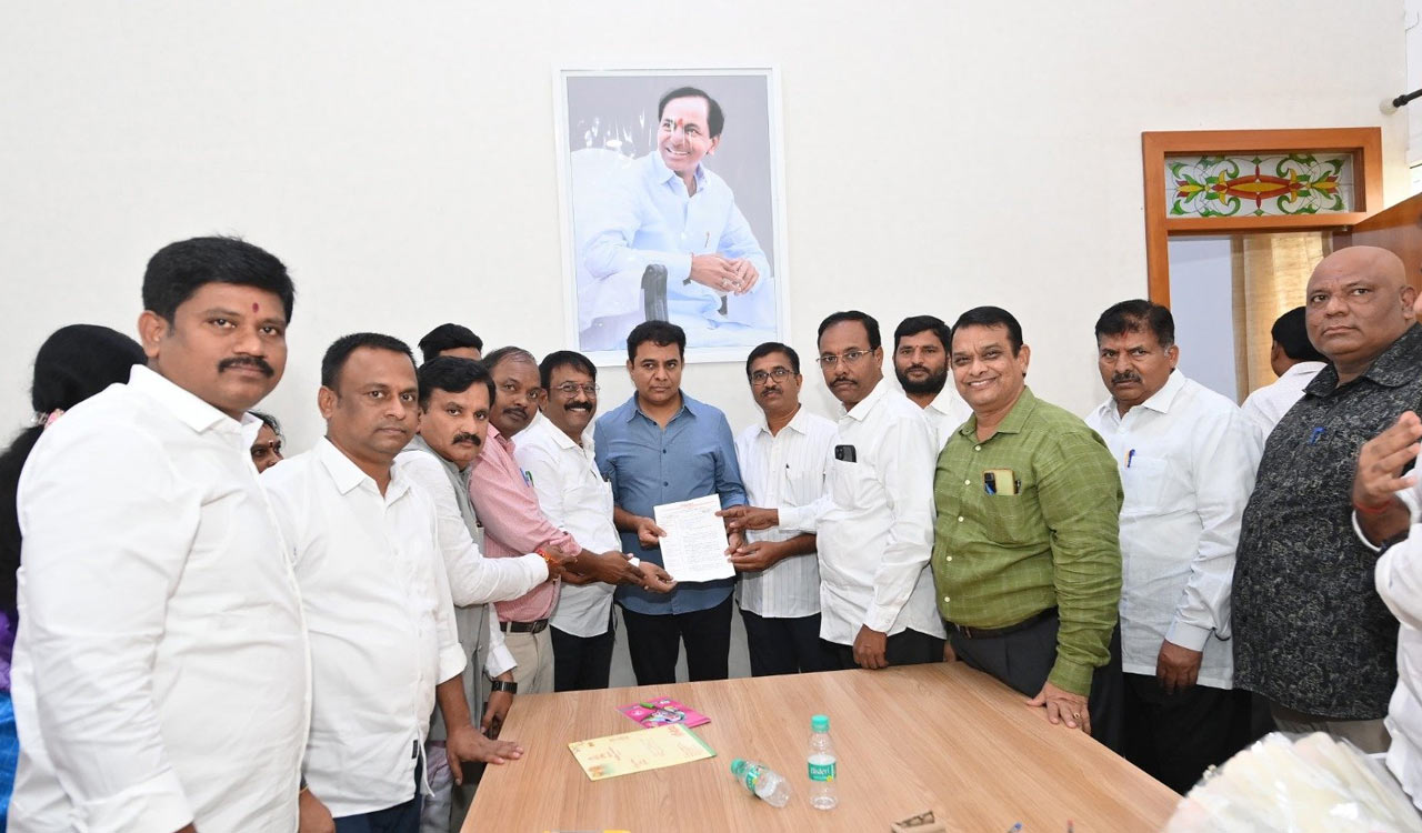 KTR demands immediate release of fee reimbursement arrears