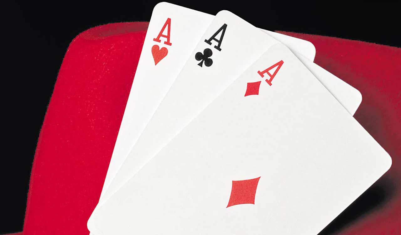 Hyderabad Task Force raid gambling den, sizes cash, mobile phones