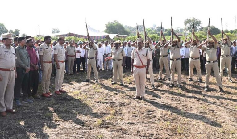 Funeral of Padma Shri awardee Kanaka Raju held with State honors in Asifabad