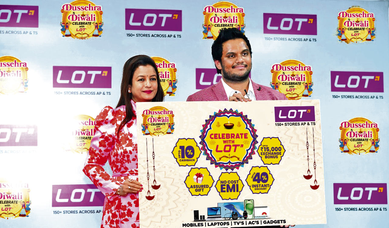 LOT Mobiles brings special Dasara, Diwali offers