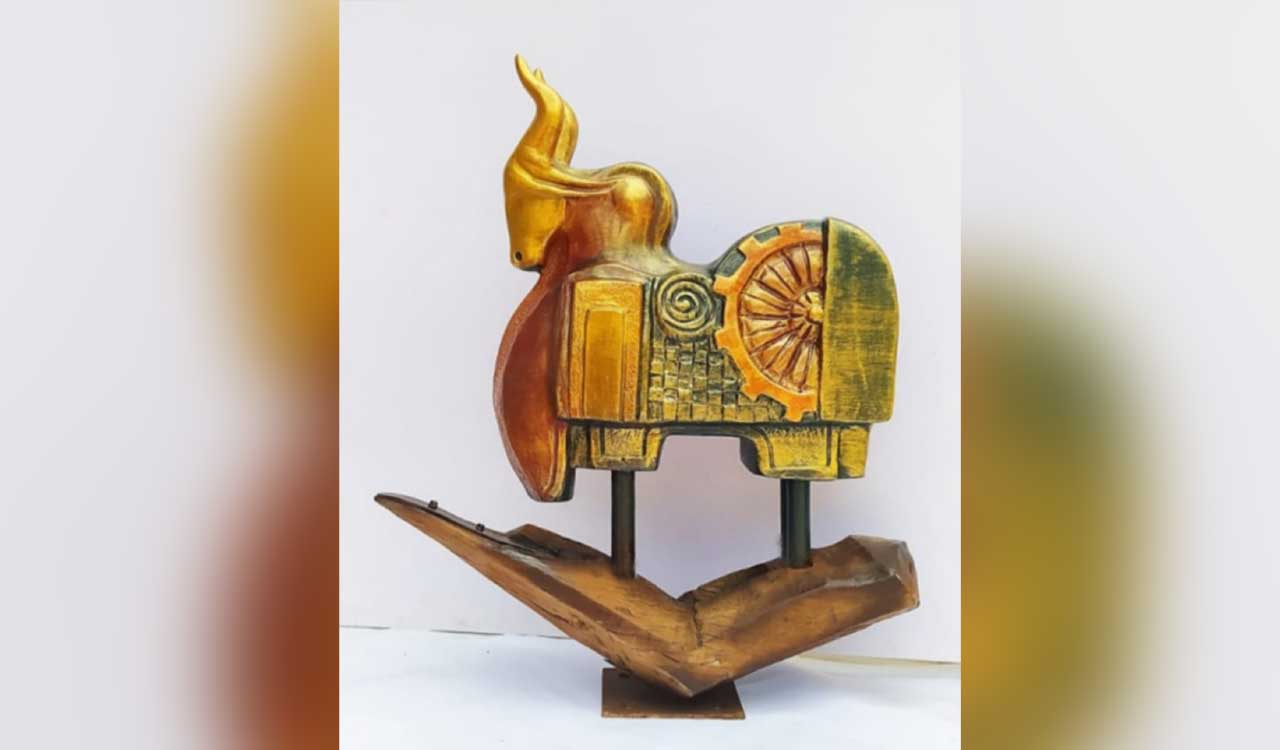 Sangareddy-based sculptor wins award from ‘The Indian Academy of Fine Arts’