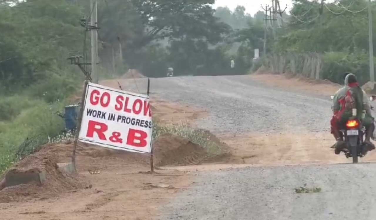 Officials arrange sign boards hours after Medak accident that claimed seven lives
