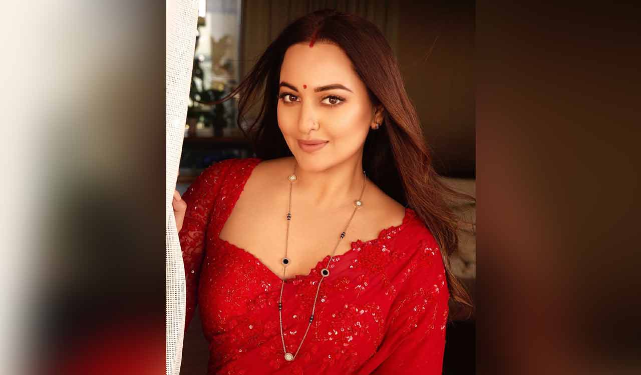 Sonakshi Sinha is Karwa Chauth ready with exquisite mangalsutra