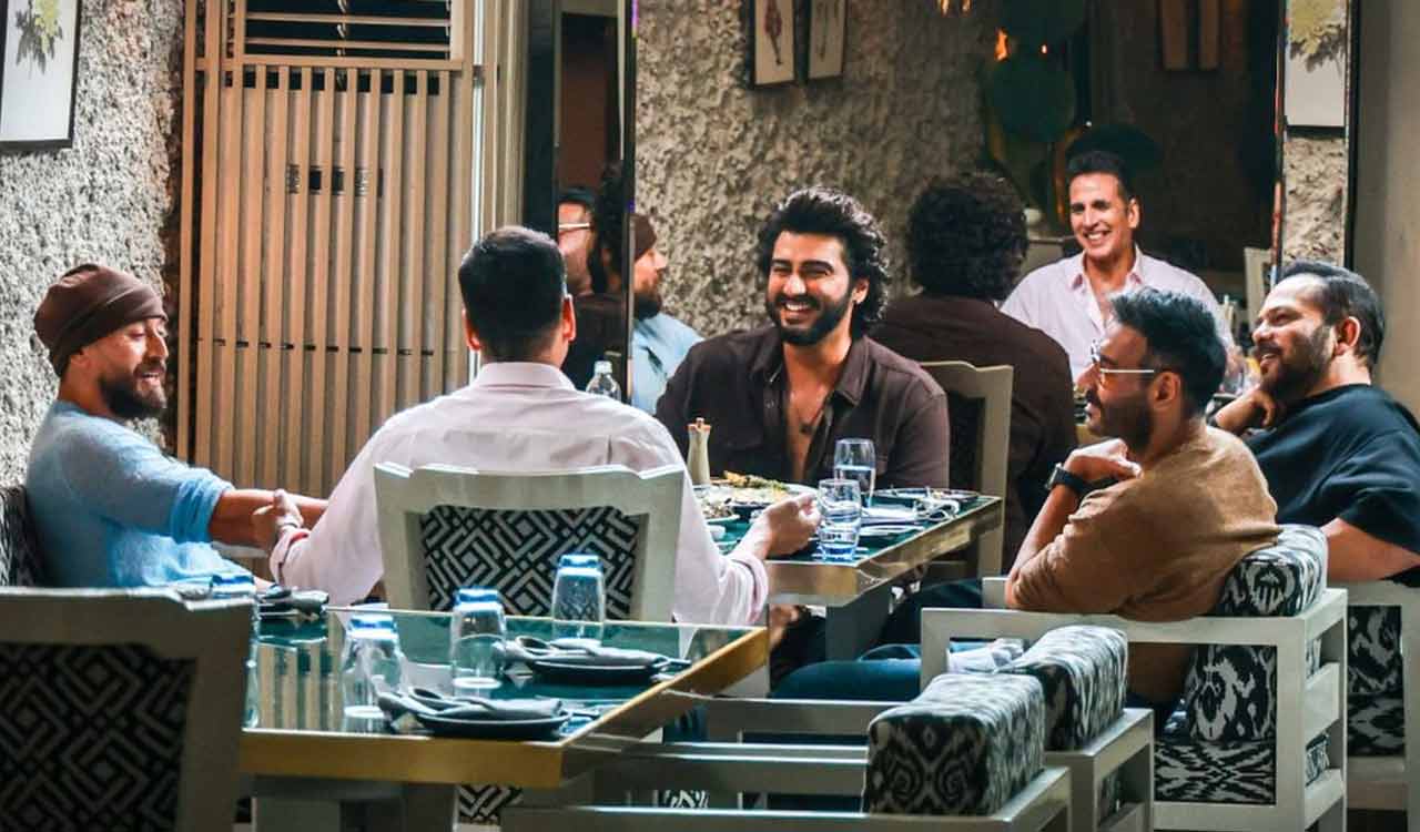 Akshay Kumar’s ‘Chulbul baatein’ with Ajay, Tiger and Rohit sparks curiosity