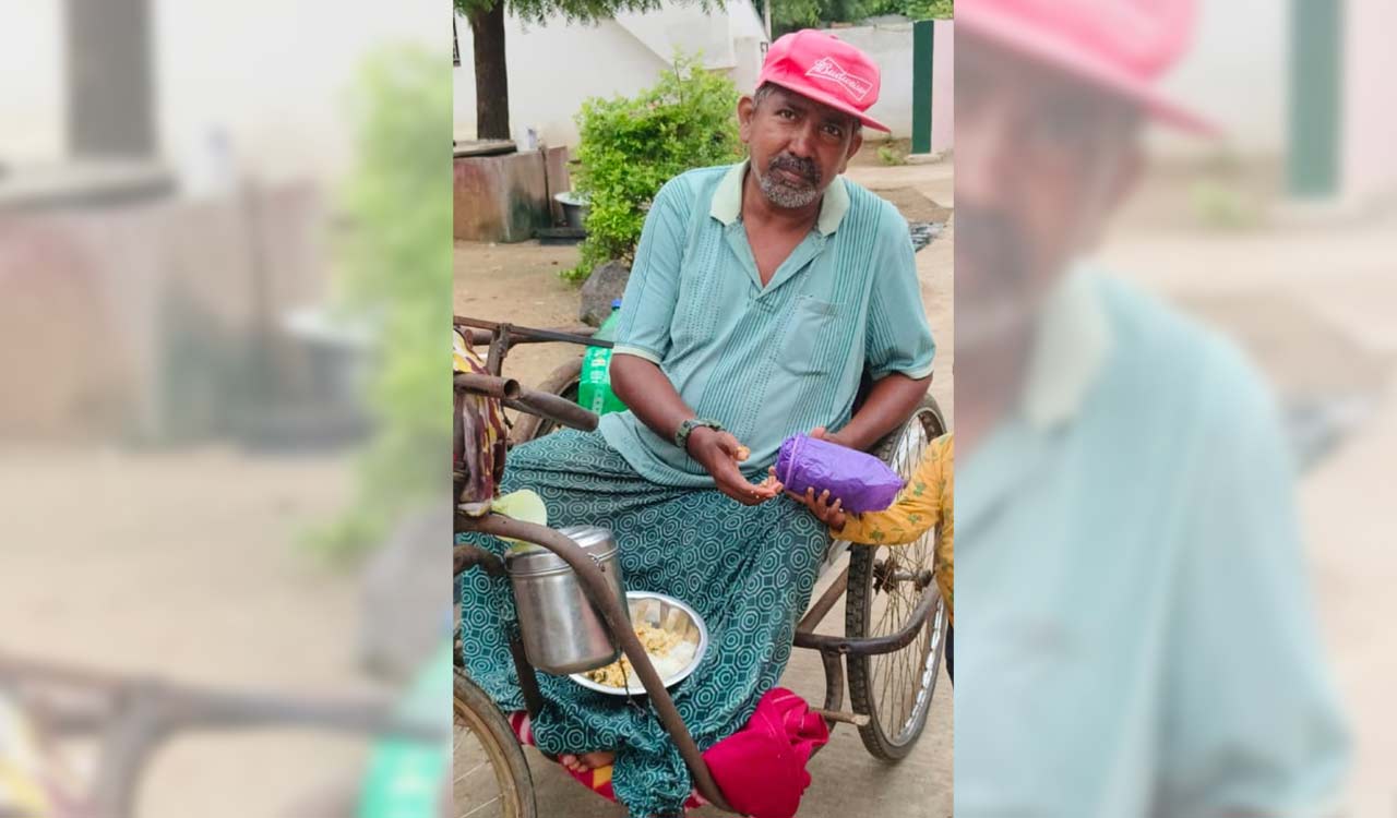 Watch: Villagers’ empathy towards beggar makes his funeral honourable in Khammam