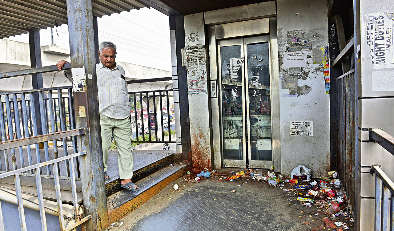 Hyderabad citizens grapple with poorly maintained pedestrian bridges, traffic violations and illegal parking-Telangana Today