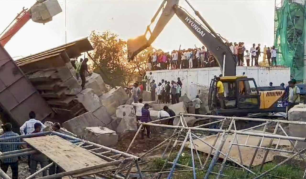 Gujarat: Three workers dead in collapse of structure on Bullet Train route