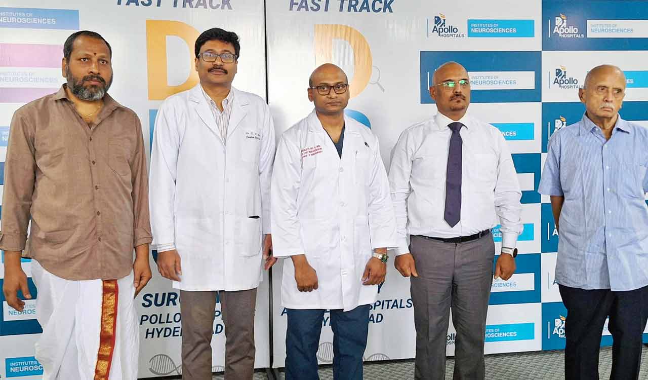 Hyderabad: Apollo surgeons revolutionize parkinson’s treatment with asleep DBS Surgery