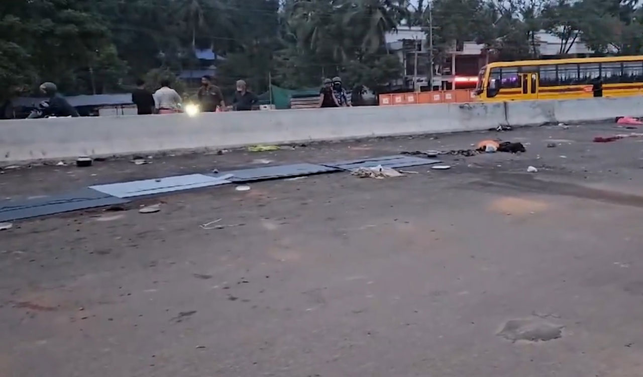 Truck mows down five people sleeping in roadside tent in Kerala