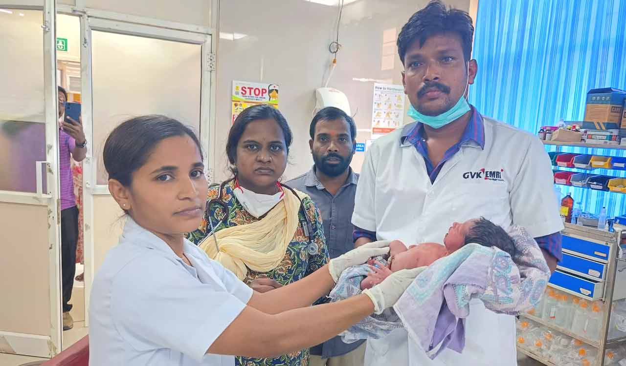 Newborn baby girl abandoned in Siddipet