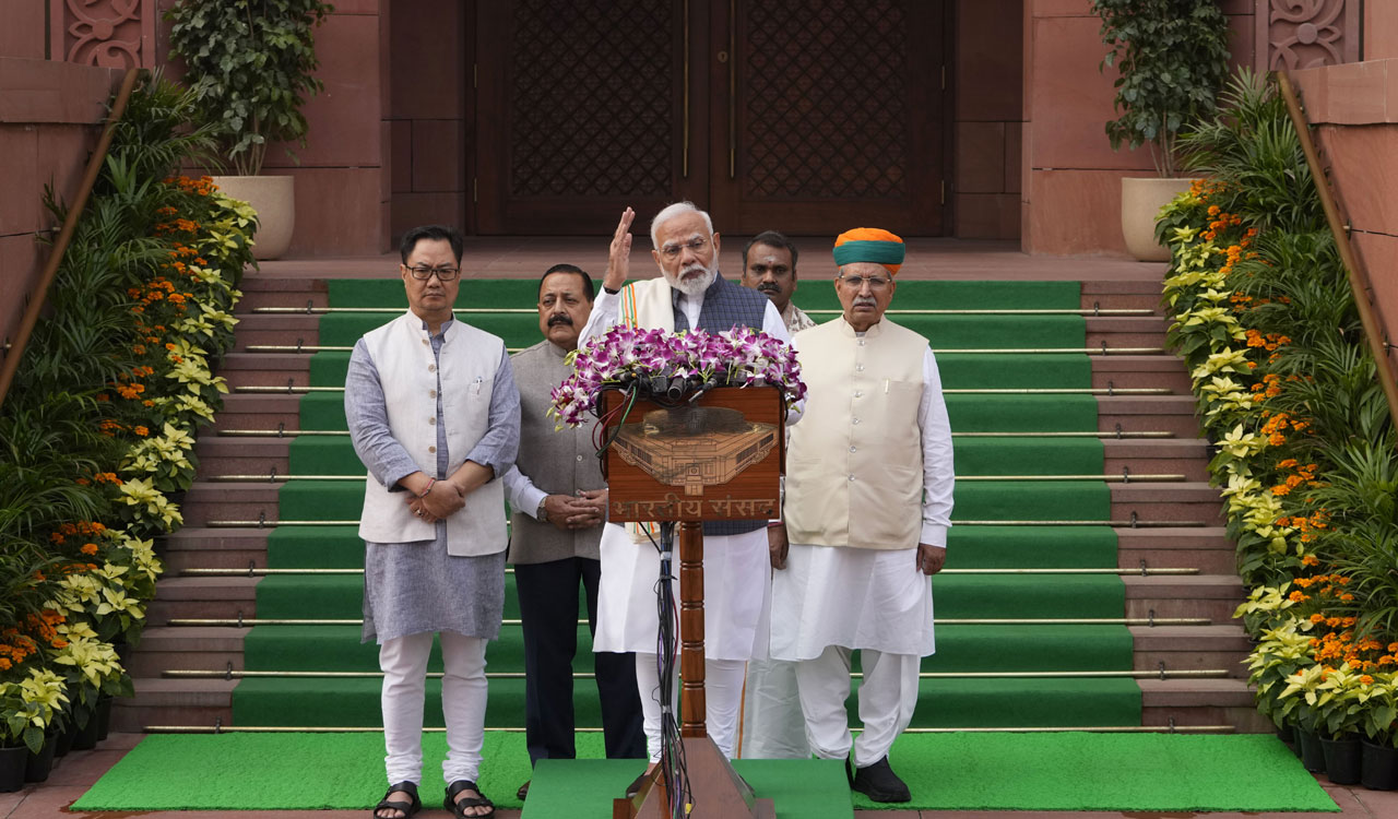 PM Modi takes dig at Oppn, says those rejected by people disrupting House