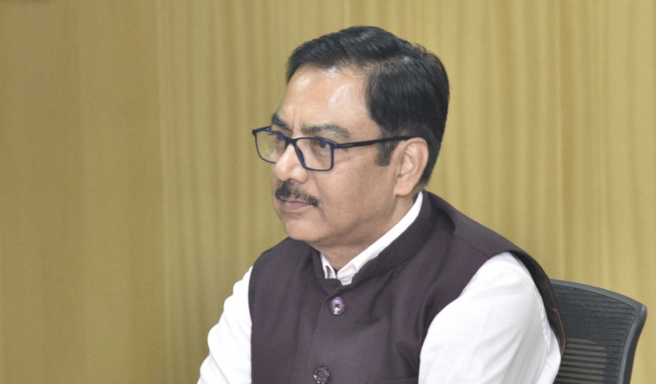 Ensure safety, maintain punctuality of trains with the help of Fog Safety Devices during winter : SCR GM