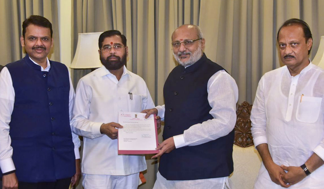 Eknath Shinde meets Governor, resigns as Maharashtra Chief Minister