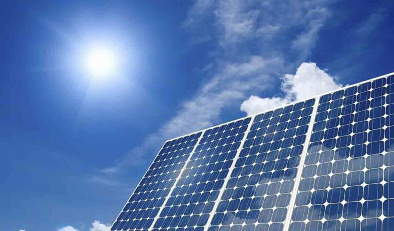 CM Naidu aims to transform Andhra into solar power generation hub