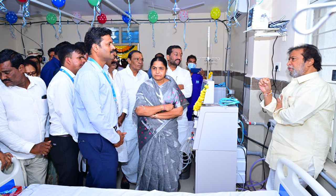 Telangana Health Minister announces new ICU and trauma center for Narsapur Hospital-Telangana Today