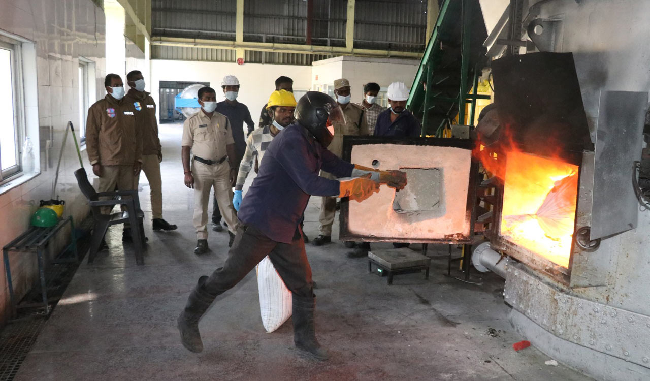 Medak police destroys drugs worth Rs 19 lakh