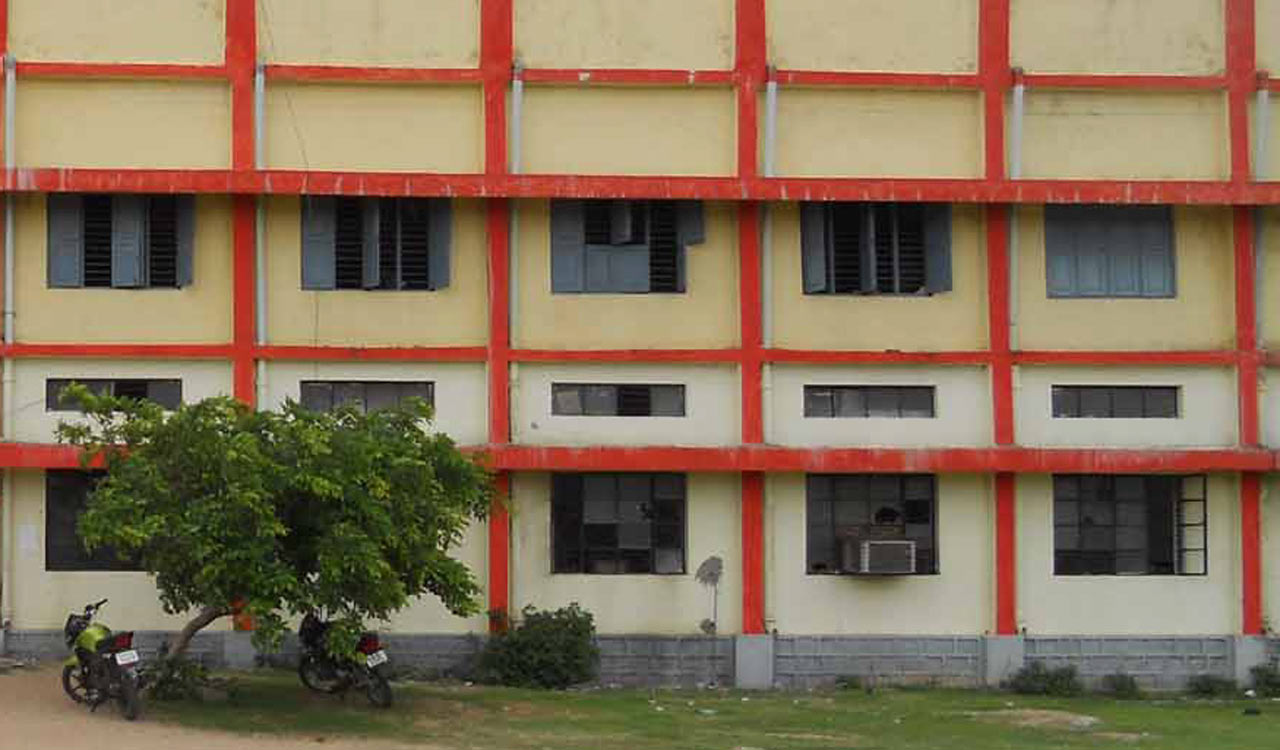 Lack of sanitation staff puts hygiene, health at risk in govt junior colleges in Telangana
