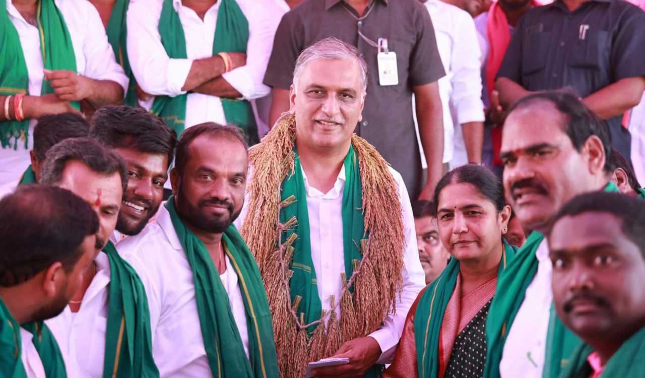 CM, Ministers on foreign tour while farmers struggle in Telangana, says Harish