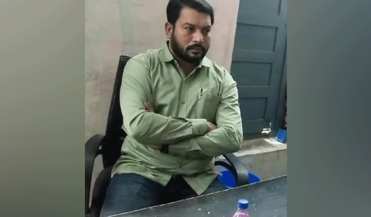 Nirmal municipality junior assistant arrested while accepting bribe