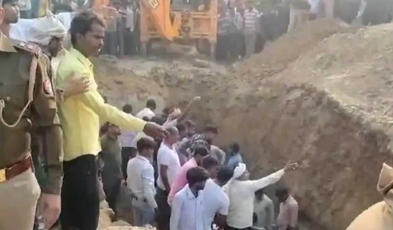 Four people died and many were injured after the mound collapsed in UP’s Kasganj district; CM Yogi expresses his grief-Telangana Today