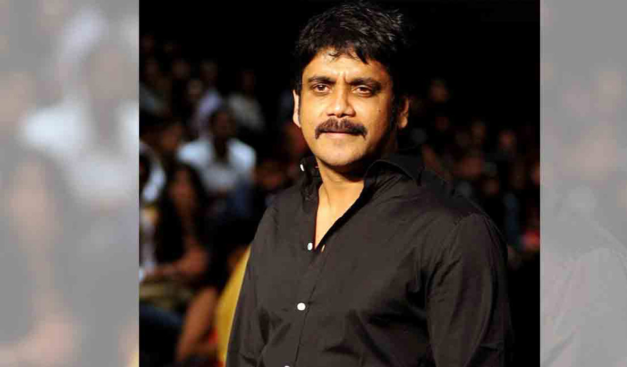 Actor Nagarjuna registers his new Lexus car in RTO at Khairatabad