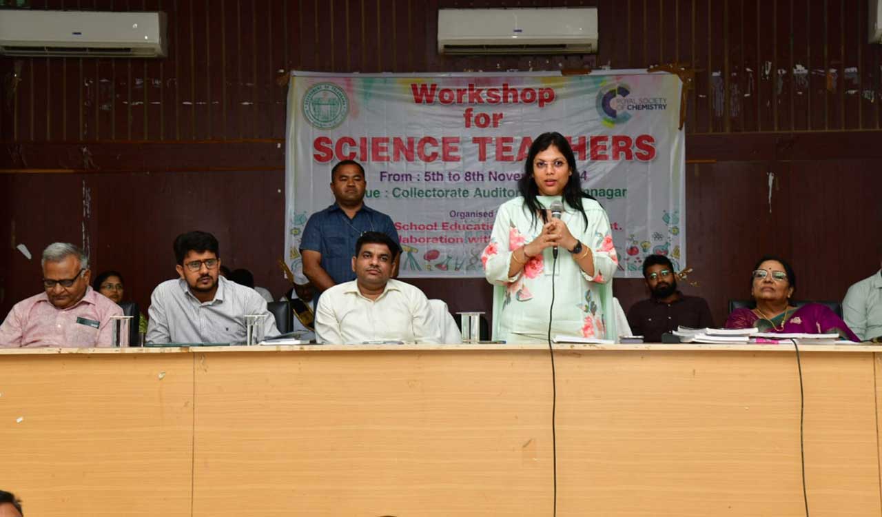 Karimnagar: Collector asks teachers to adopt simple methods to teach students