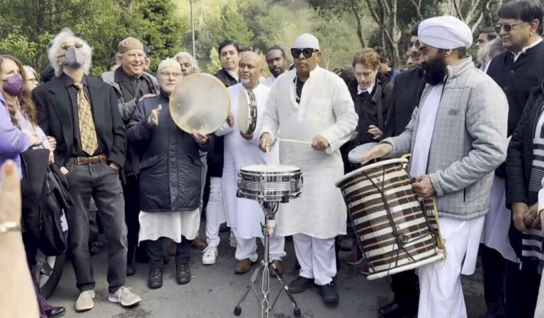 zakir hussain laid to rest in san francisco sivamani pays musical tribute