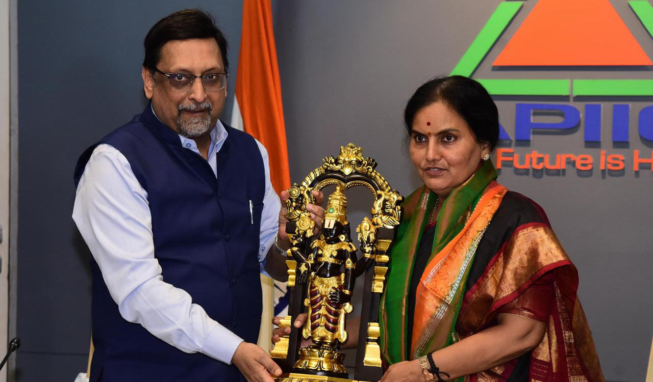 AP, Telangana resolve issues in Reorganisation Act, deadlock continues over assets, power dues