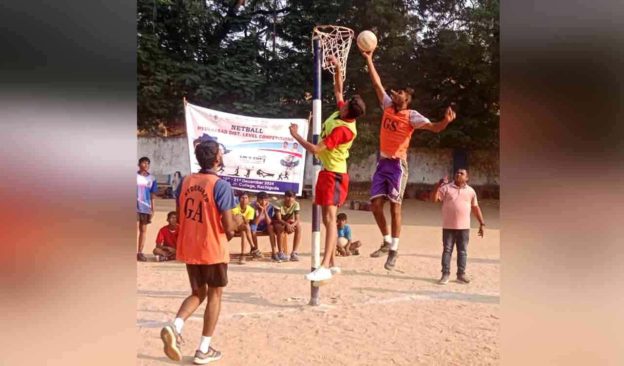 Amberpet teams dominate in CM Cup Mandal Tournament, advance to semifinals