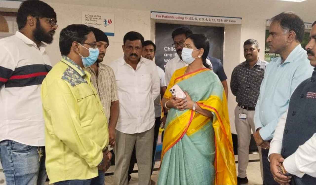 DK Aruna urges Congress govt not to politicise Sandhya Theatre stampede issue