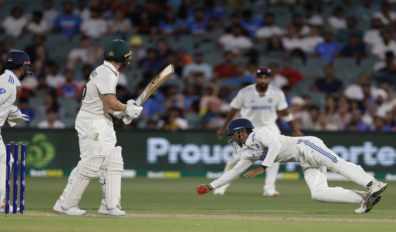 Australia 86-1 in reply to India’s 180 at stumps on Day 1 of pink ball Test