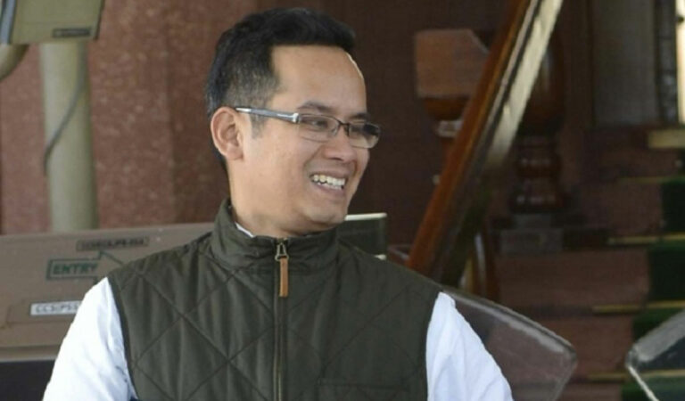 Congress Mp Gogoi