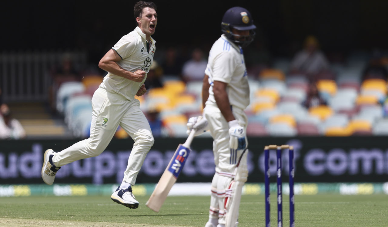 Australia in command despite Rahul’s half-century, visitors still trail by 278 runs