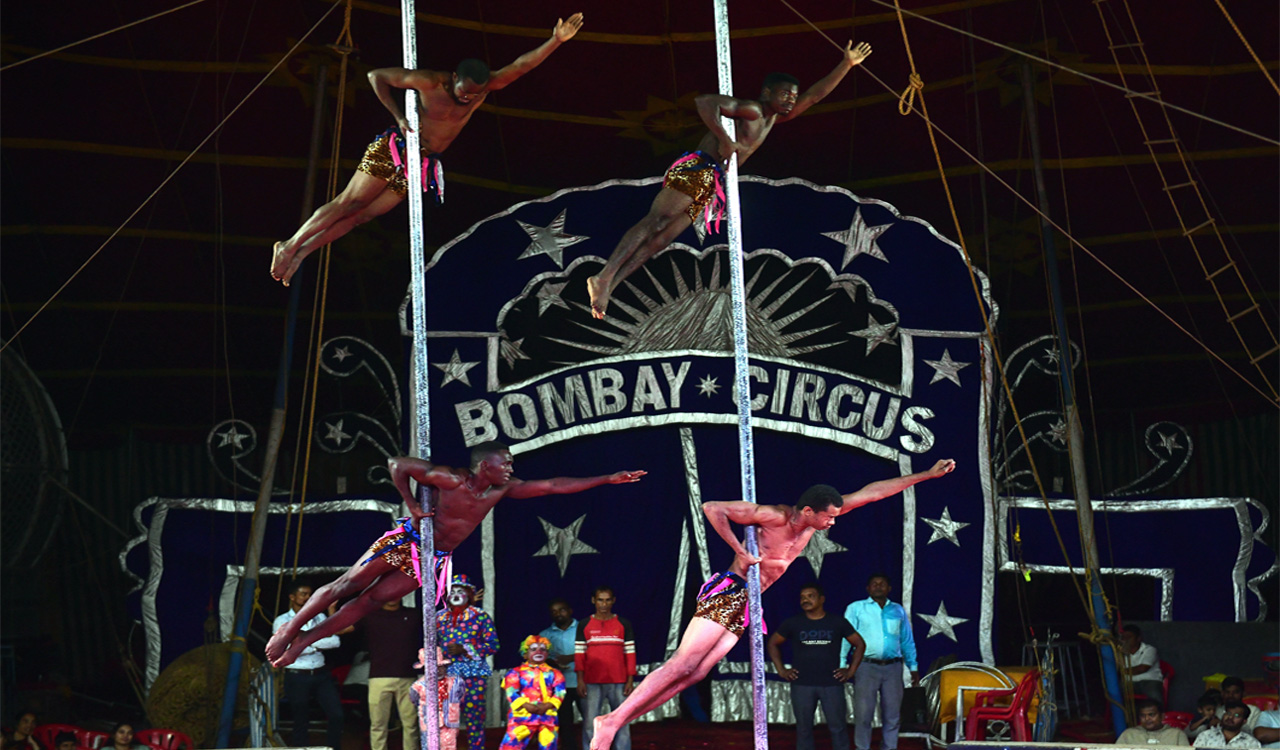 Behind the spotlight: Life behind the acts at Bombay Circus