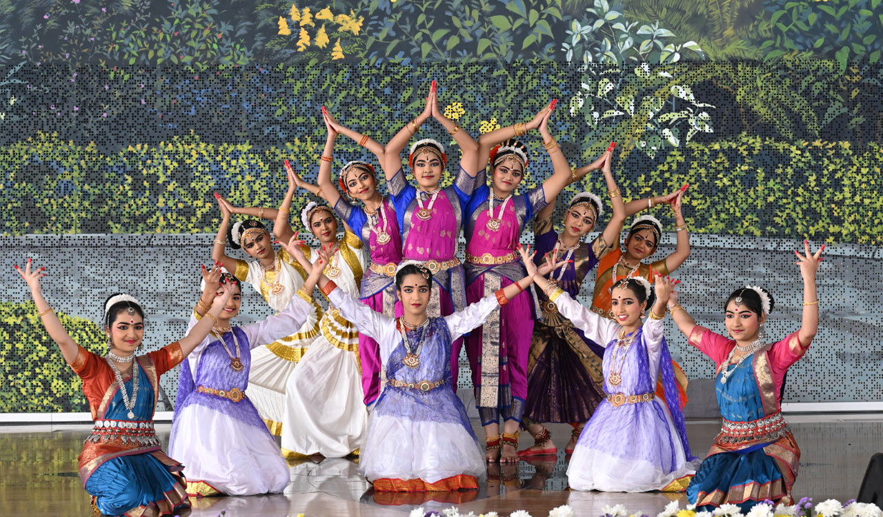 UP Deputy CM inaugurates Gitopadesh Summit at the world’s largest meditation centre in Telangana