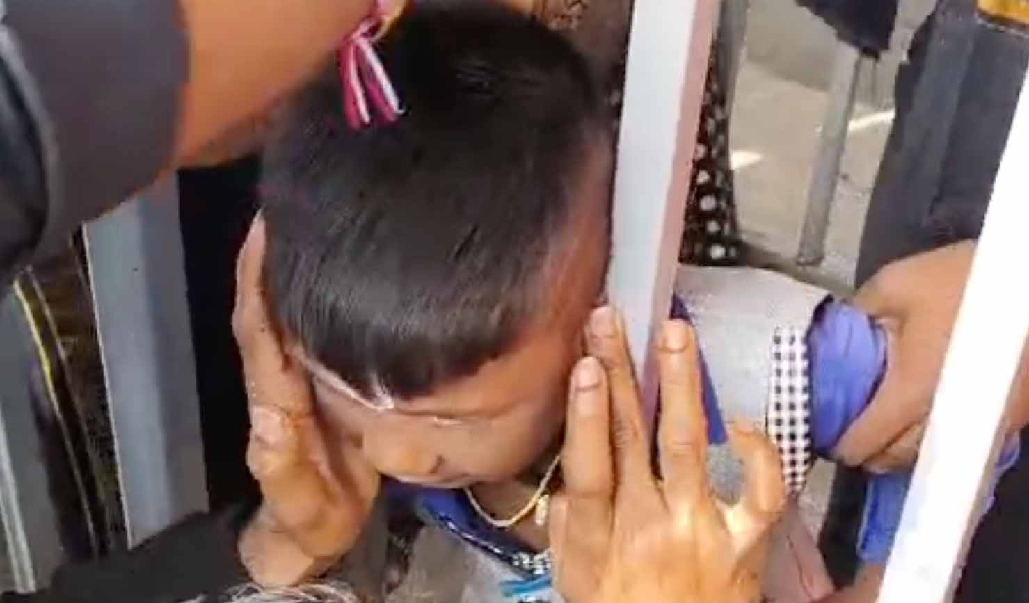 Telangana: Boy’s head gets stuck in railings in Yadadri temple queue line, security extricates him