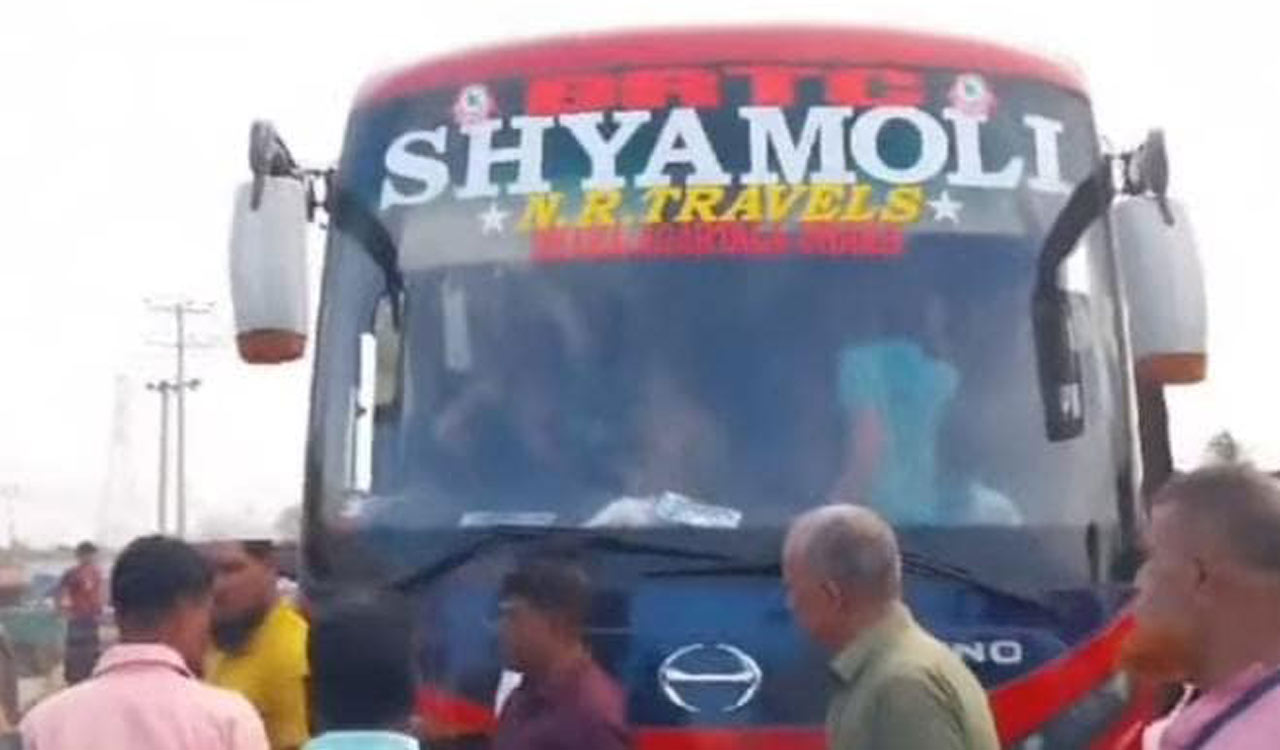 Indian bus headed to Kolkata attacked in Bangladesh, alleges Tripura Minister