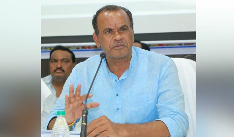 Telangana Assembly witnesses heated debate over Minister Komatireddy’s remarks